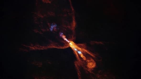 İlk Kez Bir Yıldız Sisteminin Doğumu Görüntülendi!